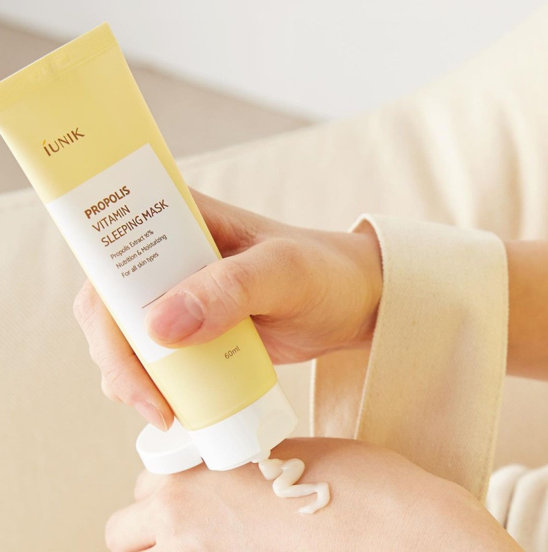iUNIK Propolis Vitamin Sleeping Mask 2