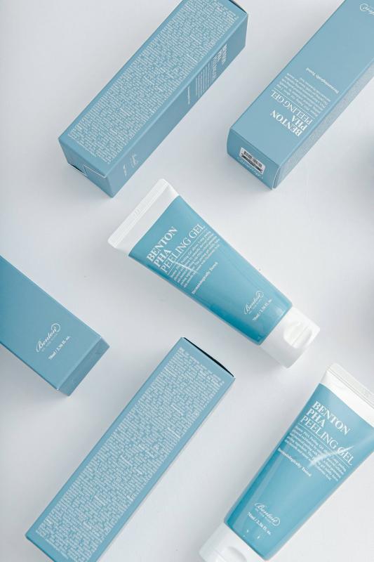 BENTON Jemný pleťový peelingový gél Pha Peeling Gel