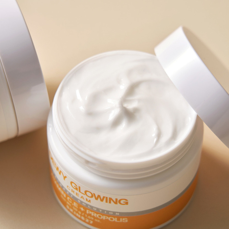 SKIN627 Dewy Glowing Cream 1